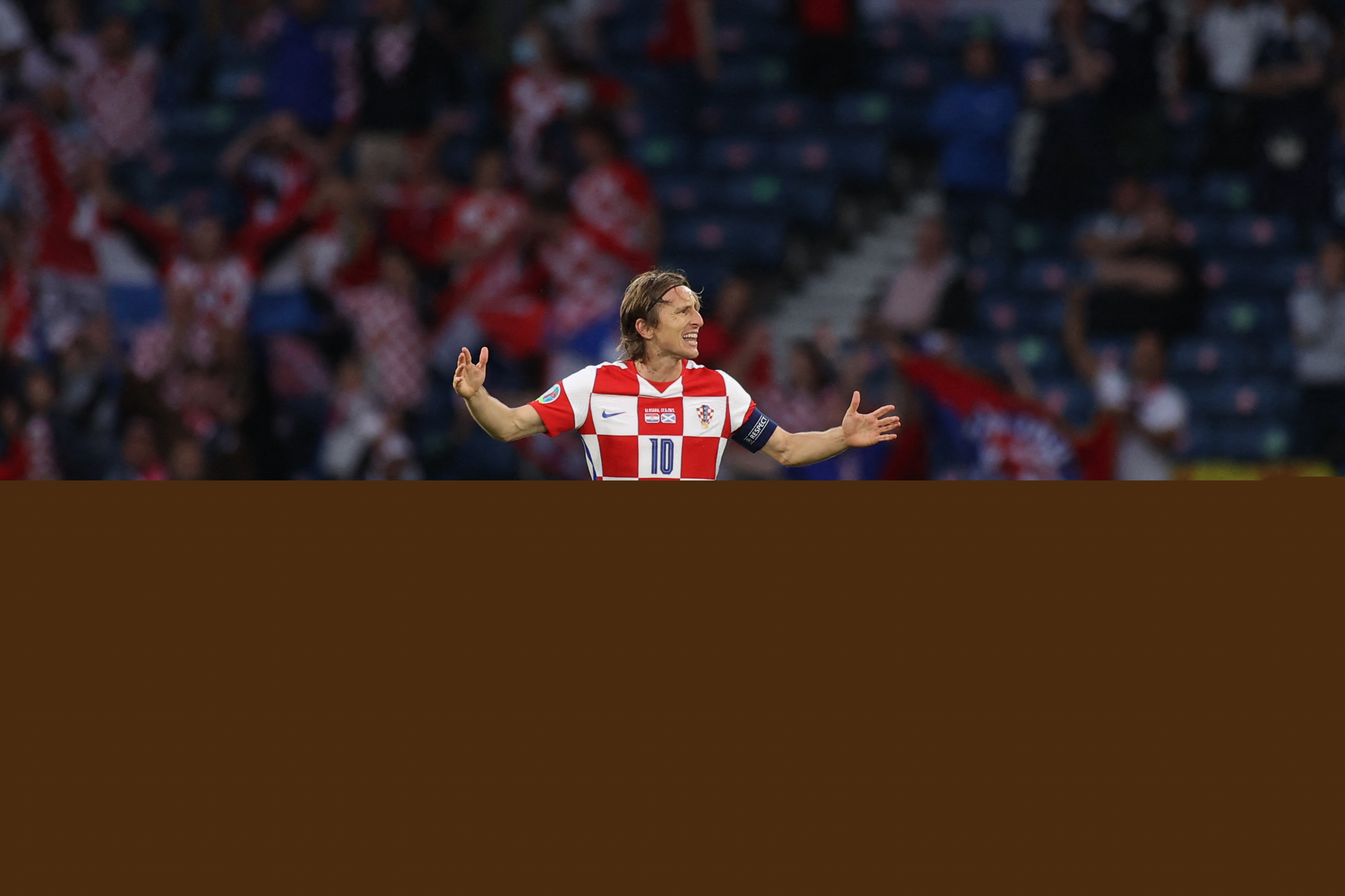 [西甲]居莱尔助攻 贡萨洛破门完成帽子戏法