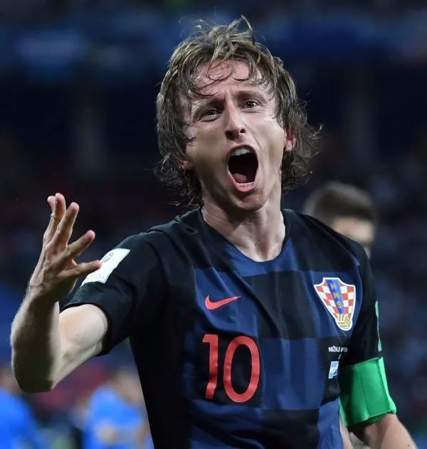 早报：上海双雄末轮争冠？这集我看过……