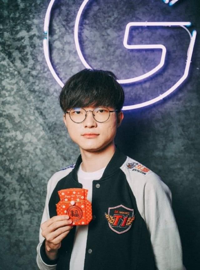 高度捆绑的 高度捆绑的